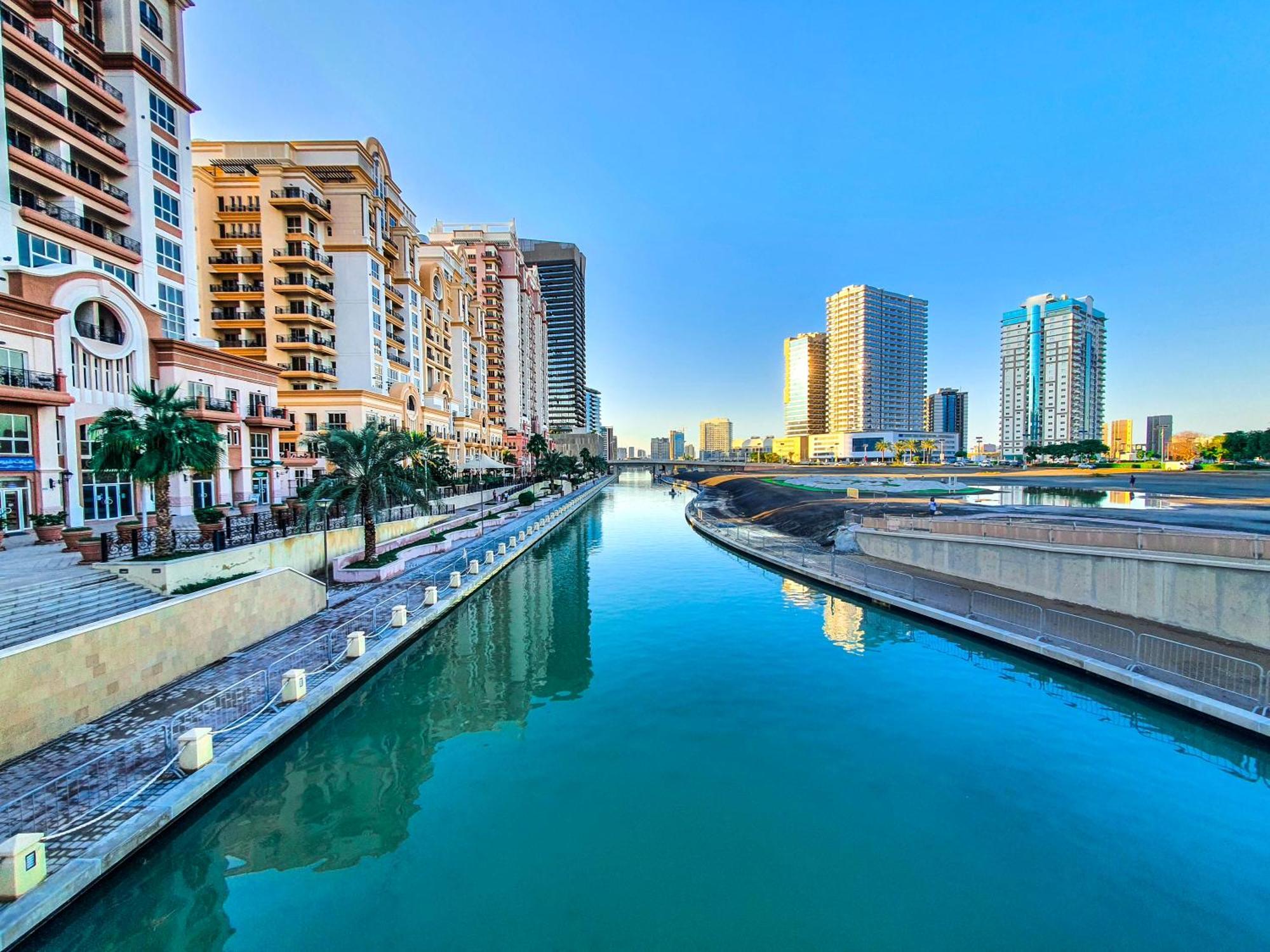 Prestigious Tower Living, Canal View, Sports Vibes, Proximity To Convenience Holiday home *