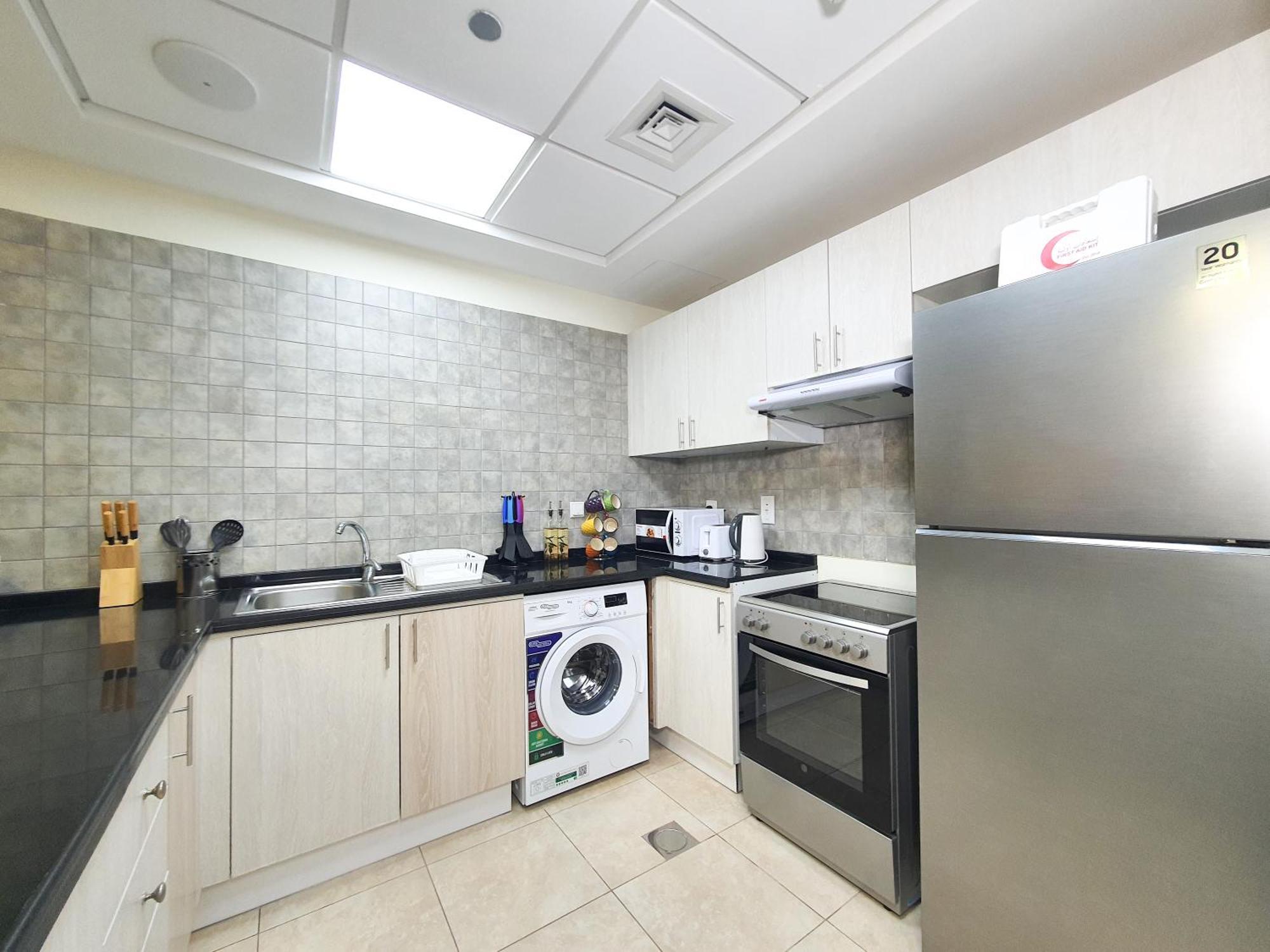 Prestigious Tower Living, Canal View, Sports Vibes, Proximity To Convenience * Dubai