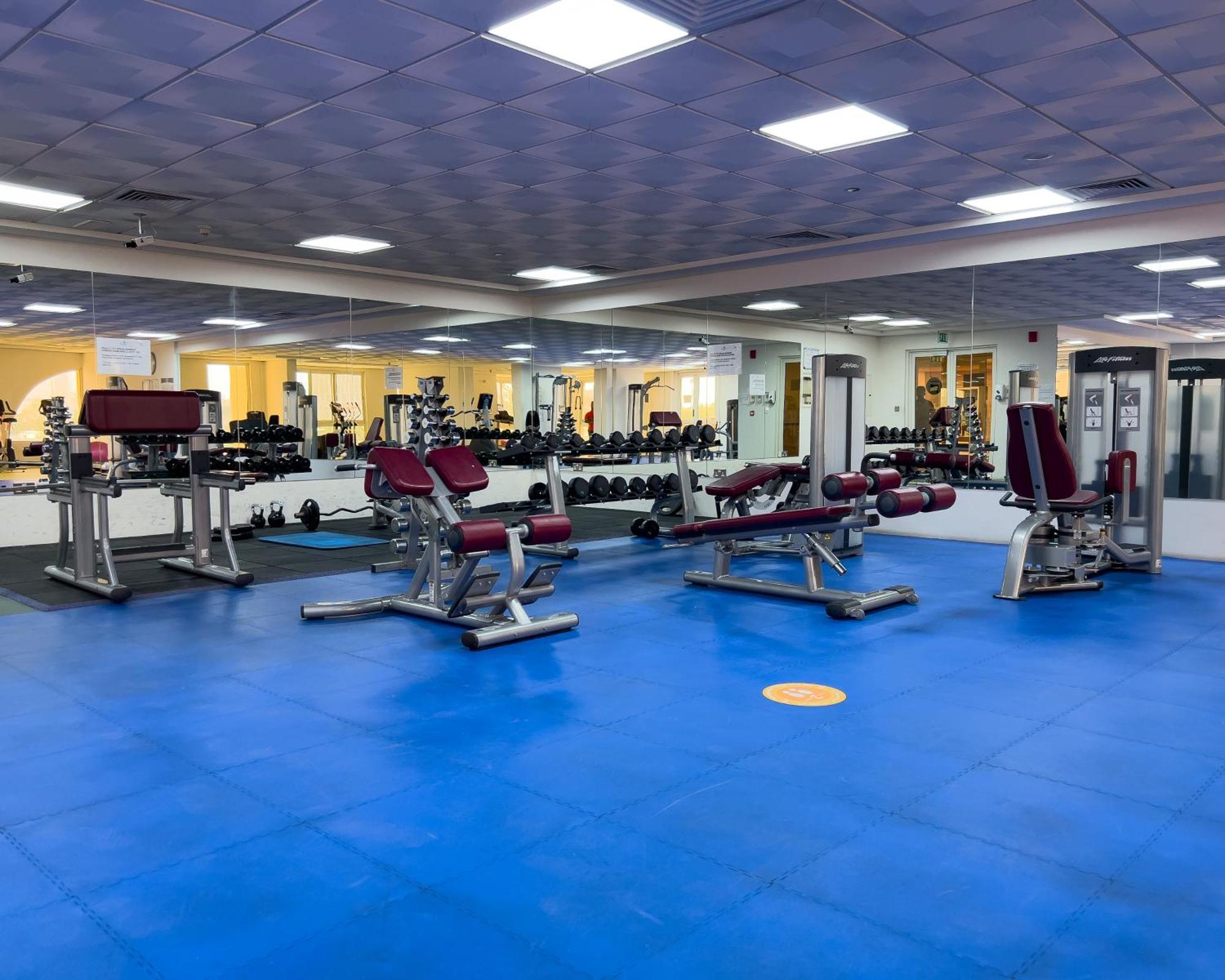 Prestigious Tower Living, Canal View, Sports Vibes, Proximity To Convenience Holiday home Dubai